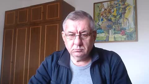 Snapshot of machomale3 chatting on October 23, 2025, 11:20 am Macho online show from October 23, 2025, 11:20 am