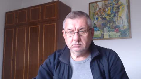 Snapshot of machomale3 chatting on October 26, 2025, 1:17 pm Macho online show from October 26, 2025, 1:17 pm