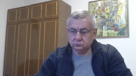 Snapshot of machomale3 chatting on October 27, 2025, 2:54 pm Macho online show from October 27, 2025, 2:54 pm