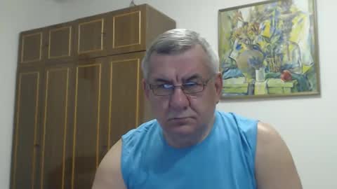 Snapshot of machomale3 chatting on November 10, 2025, 10:42 pm Macho online show from November 10, 2025, 10:42 pm