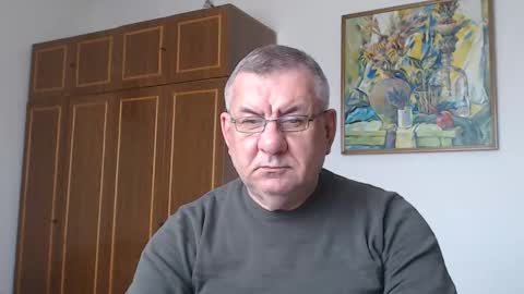 Macho online show from April 10, 2026, 12:43 pm