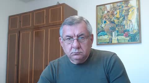 Macho online show from May 13, 2026, 4:37 pm