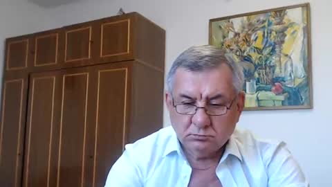 Macho online show from June 16, 2026, 4:31 pm