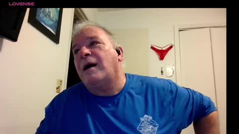 mackdocc001 online show from October 30, 2025, 5:13 pm