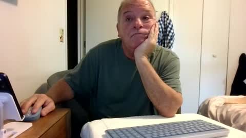 mackdocc001 online show from July 24, 2026, 2:59 pm