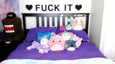 Mackenzie Wolfe online show from January 18, 2025, 7:38 am