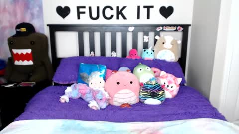 Mackenzie Wolfe online show from March 10, 2025, 6:05 am