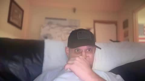 Snapshot of mackincaliallday chatting on February 14, 2025, 11:42 am MackinCaliAllDay online show from February 14, 2025, 11:42 am