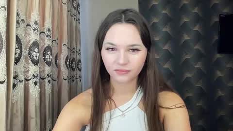 Snapshot of madalenesnedeger chatting on October 7, 2025, 8:11 am Alexa online show from October 7, 2025, 8:11 am