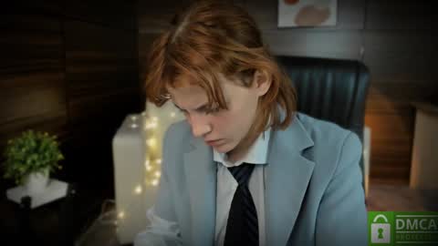 Snapshot of madam_ulis chatting on December 25, 2024, 10:05 pm Ulis online show from December 25, 2024, 10:05 pm