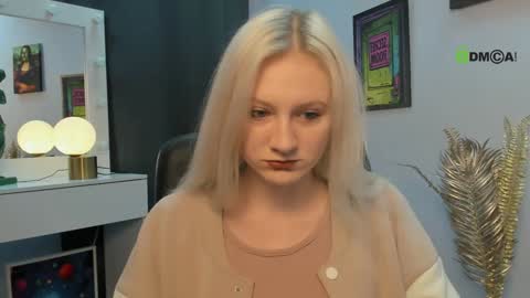 Snapshot of madam_ulis chatting on February 4, 2025, 10:00 am Ulis online show from February 4, 2025, 10:00 am