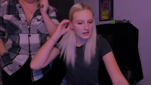 Snapshot of madam_ulis chatting on February 10, 2025, 4:14 pm Ulis online show from February 10, 2025, 4:14 pm