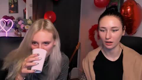 Snapshot of madam_ulis chatting on February 18, 2025, 4:48 pm Ulis online show from February 18, 2025, 4:48 pm