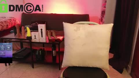 Snapshot of madame_lia chatting on September 28, 2025, 1:27 pm Madame La online show from September 28, 2025, 1:27 pm