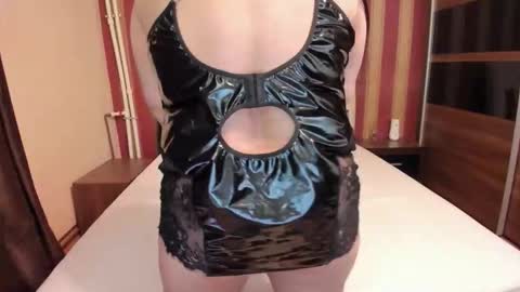 Snapshot of madamecrowford chatting on March 7, 2026, 10:45 am Nora online show from March 7, 2026, 10:45 am