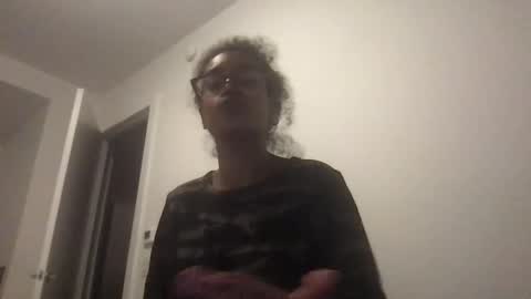 Snapshot of madamp1 chatting on April 22, 2026, 2:03 am madamp1 online show from April 22, 2026, 2:03 am