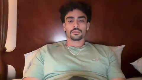 Snapshot of maddaewg101 chatting on November 7, 2025, 6:13 am maddaewg101 online show from November 7, 2025, 6:13 am