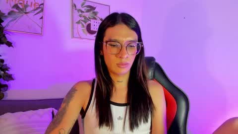 Maddie Ray online show from June 3, 2026, 2:33 pm