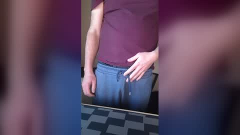 Maddinho2017 online show from April 7, 2026, 5:52 am