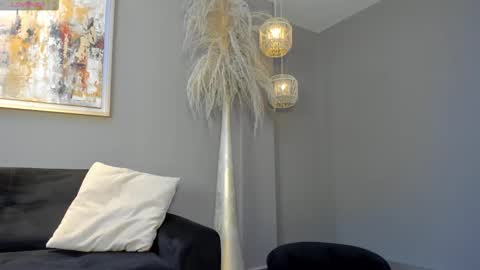 Maddison online show from March 8, 2026, 10:57 pm