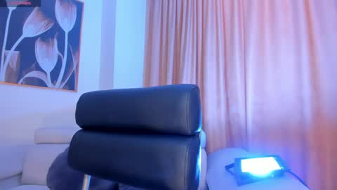 Maddison online show from April 12, 2026, 11:21 pm