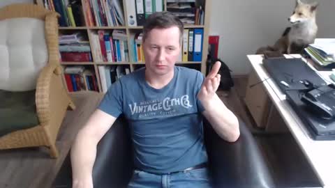 Snapshot of maddmax8 chatting on January 15, 2025, 8:30 am Mad4You online show from January 15, 2025, 8:30 am