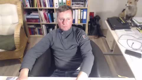 Snapshot of maddmax8 chatting on October 28, 2025, 5:26 pm Mad4You online show from October 28, 2025, 5:26 pm