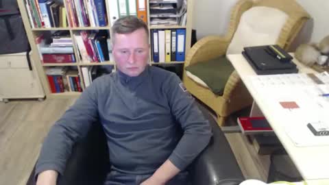 Snapshot of maddmax8 chatting on November 12, 2025, 5:24 pm Mad4You online show from November 12, 2025, 5:24 pm