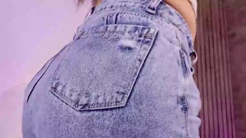 Snapshot of maddy__rose chatting on November 12, 2025, 3:01 pm Maddy online show from November 12, 2025, 3:01 pm