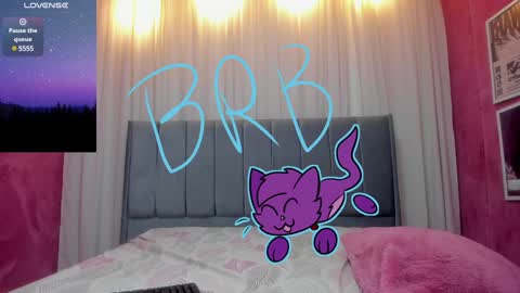 Maddy Please help me with your thumbs up its important online show from December 12, 2024, 12:38 am