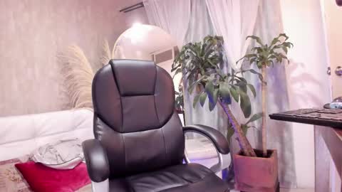 Maddy online show from October 13, 2025, 8:31 pm