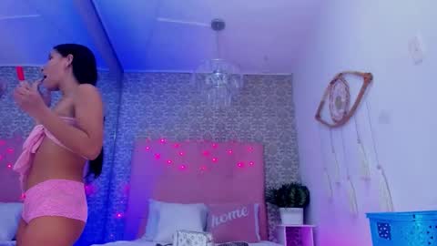 Maddy online show from September 12, 2025, 7:47 pm
