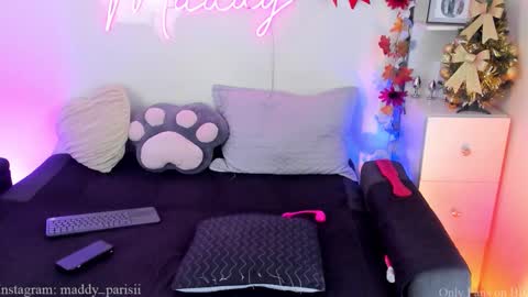 Maddy online show from December 3, 2025, 7:38 am