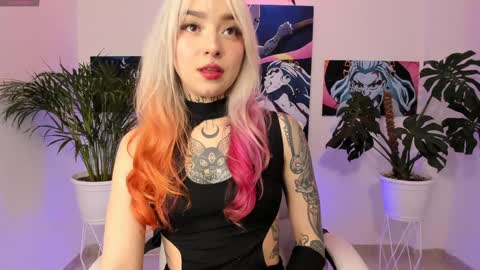 maddy_uwu online show from December 16, 2024, 12:26 am