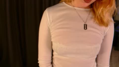 Snapshot of maddygarcia chatting on September 27, 2025, 10:26 pm maddygarcia online show from September 27, 2025, 10:26 pm