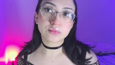   Please followme and rate me your thumbs up online show from October 1, 2025, 7:09 pm