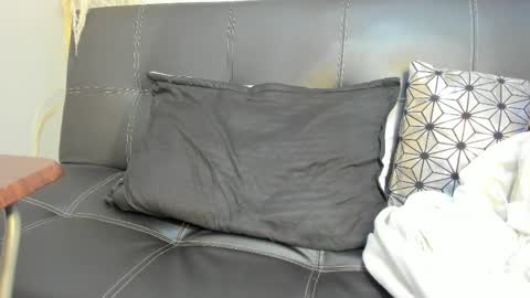 Madelaine  online show from April 9, 2026, 10:20 am