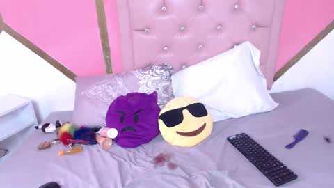 Snapshot of madeline_woods chatting on February 5, 2025, 7:10 pm Madeline online show from February 5, 2025, 7:10 pm