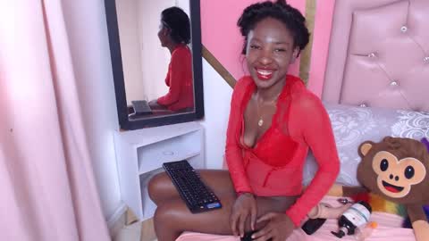 Snapshot of madeline_woods chatting on February 14, 2025, 7:44 pm Madeline online show from February 14, 2025, 7:44 pm