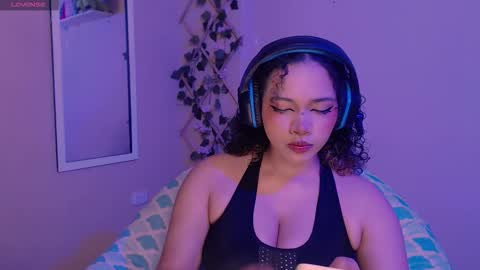 Snapshot of madelinebenet chatting on November 3, 2025, 4:14 am Madeline online show from November 3, 2025, 4:14 am