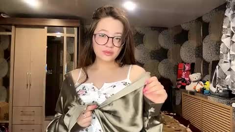 Yoko online show from March 12, 2026, 6:25 pm