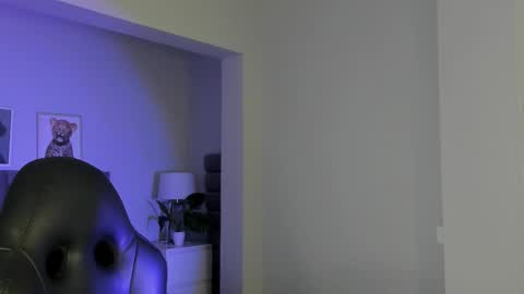 Madie  online show from March 5, 2026, 11:39 am