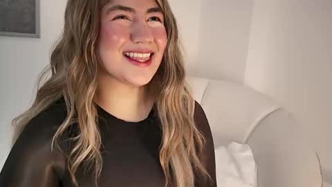 Snapshot of madii_smith chatting on October 12, 2025, 1:10 pm Madison Smith online show from October 12, 2025, 1:10 pm