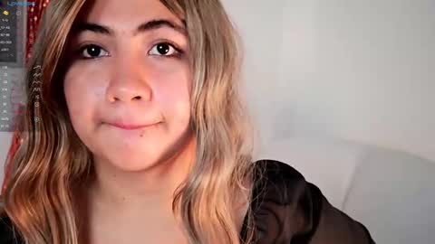 Snapshot of madii_smith chatting on October 26, 2025, 1:28 pm Madison Smith online show from October 26, 2025, 1:28 pm