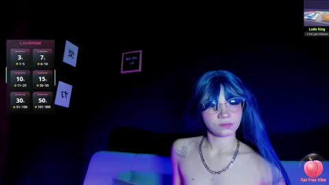 Madison Watson online show from October 21, 2025, 10:49 am