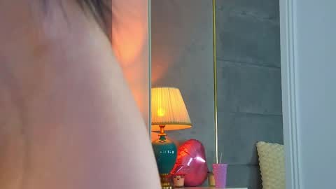 MadisonKroft online show from April 3, 2026, 4:10 am