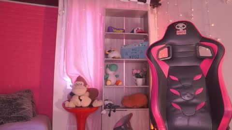 Snapshot of madison_mayer chatting on April 20, 2026, 12:08 pm Madison online show from April 20, 2026, 12:08 pm