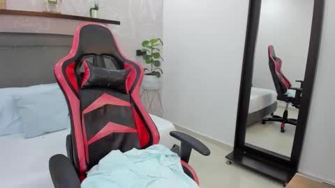 M A D I S O N online show from February 16, 2026, 7:21 pm