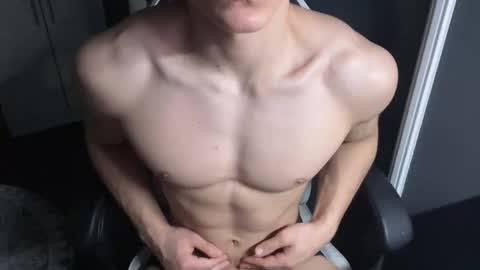 Snapshot of madisonboy2 chatting on November 4, 2025, 11:04 pm madisonboy2 online show from November 4, 2025, 11:04 pm