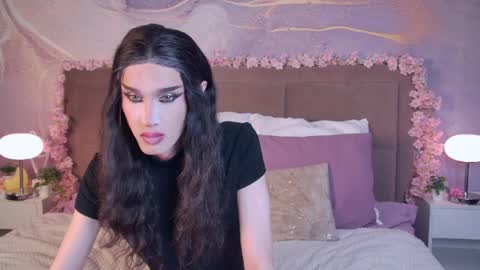 madisonesprit online show from April 10, 2026, 3:34 am